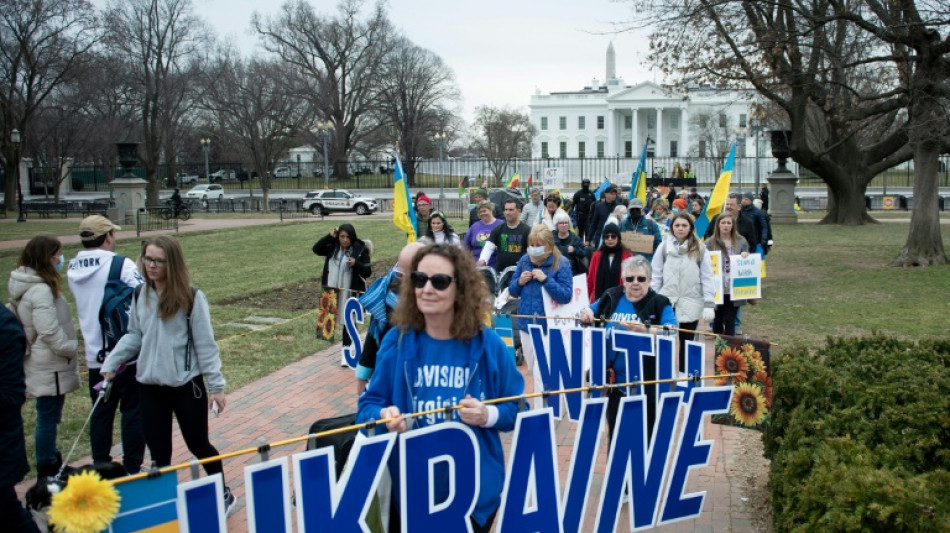 Weißes Haus bittet US-Kongress um zehn Milliarden Dollar für Ukraine-Hilfen