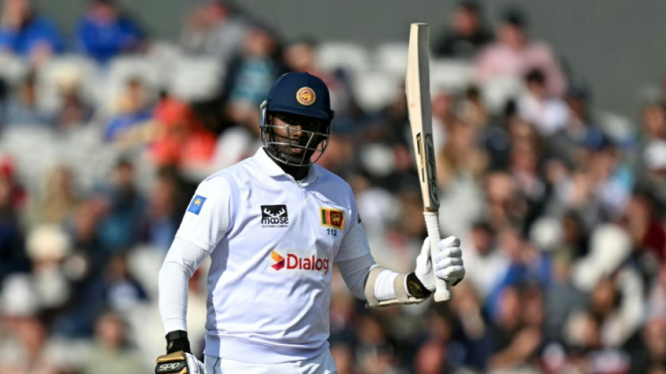 England in command of first Test against Sri Lanka as Mathews falls