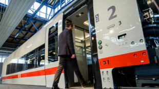 Deutsche Bahn stellt ersten ICE mit stufenlosem Ein- und Ausstieg vor