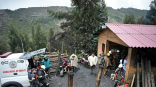 Hallan muertos a 10 mineros por explosión en Colombia y víctimas suben a 21