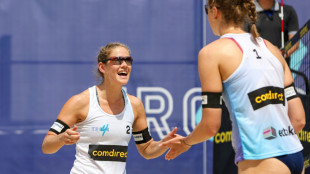 Hilfe für Ukrainer: Beachvolleyballer spielen in Düsseldorf