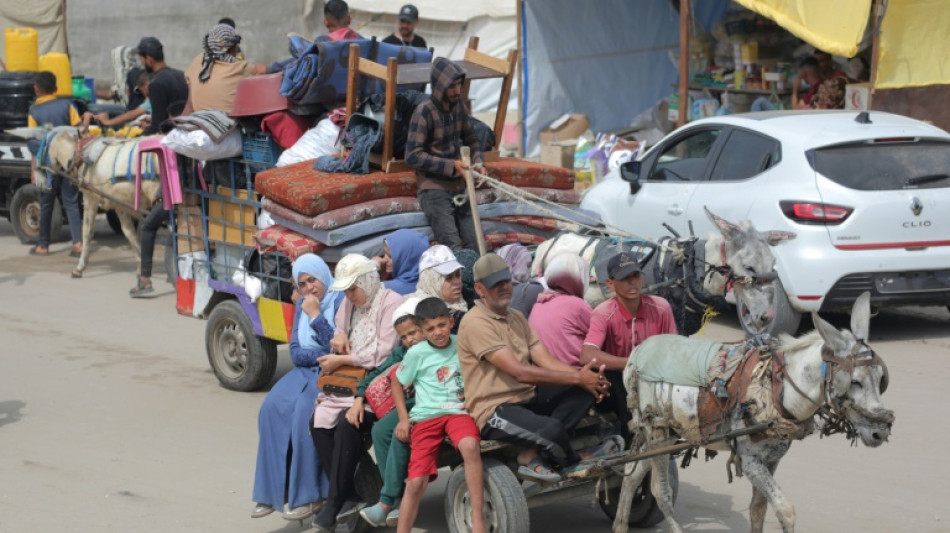 Gaza: la Défense civile annonce une nouvelle frappe meurtrière sur un camp de déplacés