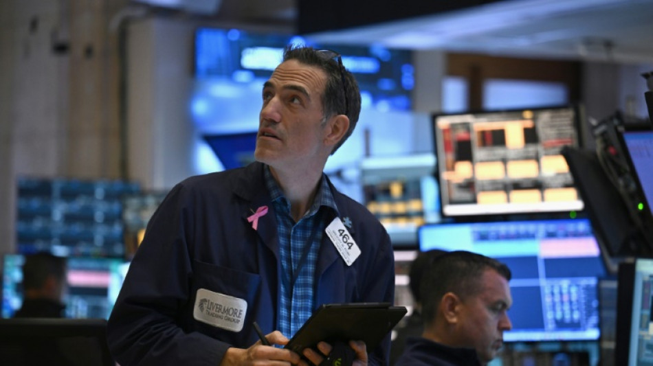 Wall Street en ordre dispersé, le marché reste fébrile