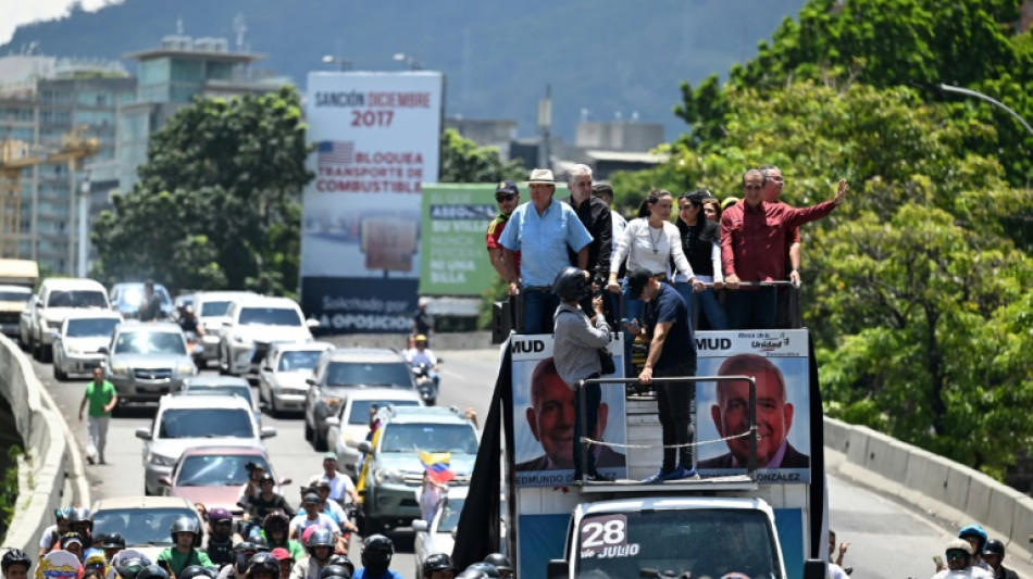 Venezuelan opposition leader vows protesters will not 'leave the streets'